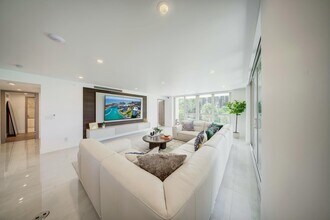901 E Camino Real, Unit 2a in Boca Raton, FL - Foto de edificio - Building Photo