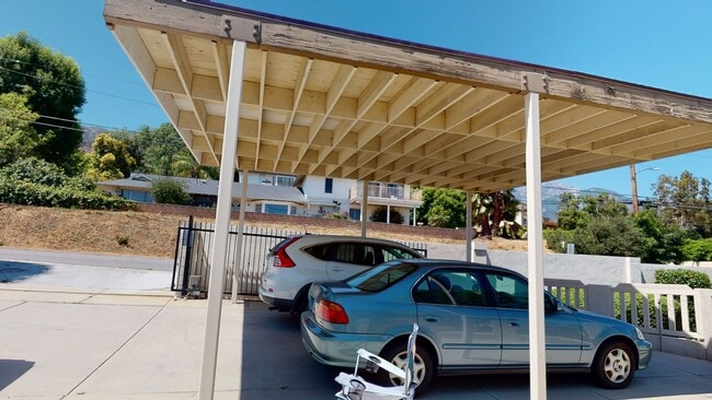 2495 Vista Dr in Upland, CA - Building Photo - Building Photo