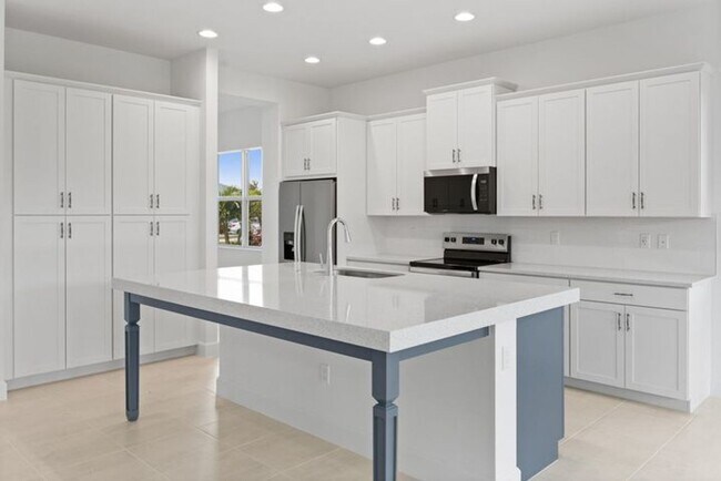 15144 Wildwood Cir in Westlake, FL - Building Photo - Building Photo