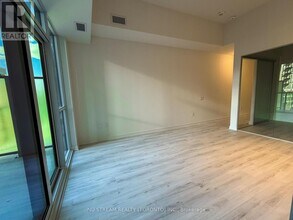 120 Broadway Ave in Toronto, ON - Building Photo - Building Photo