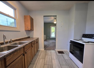 2026 Ash St in Terre Haute, IN - Building Photo - Building Photo