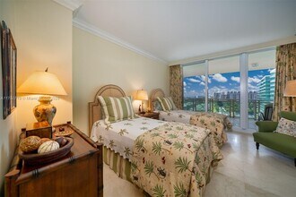 430 Grand Bay Dr in Key Biscayne, FL - Building Photo - Building Photo