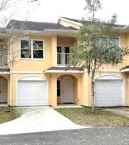 522 NW 39th Rd in Gainesville, FL - Building Photo