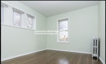 7038 S Chappel Ave-Unit -3 in Chicago, IL - Building Photo - Building Photo