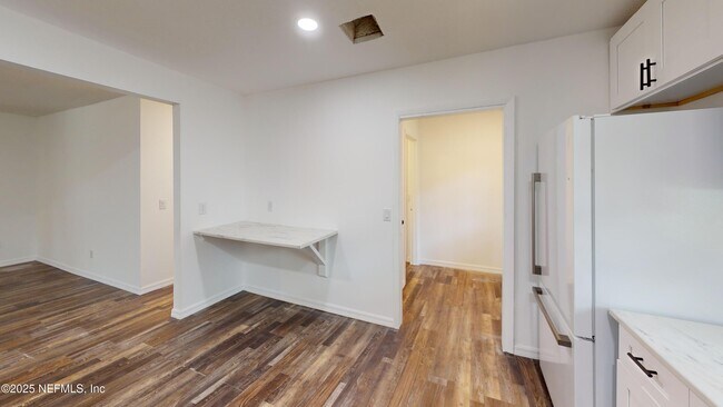 201 Florence Ave in Interlachen, FL - Building Photo - Building Photo