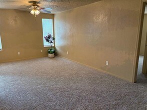 1521 SE 8th St in Moore, OK - Foto de edificio - Building Photo