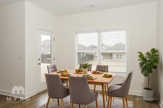 150 Rose Vly Dr, Unit Apt. B in New Market, AL - Foto de edificio - Building Photo