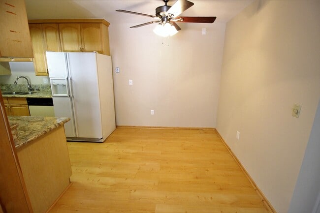 6780 Friars Rd, Unit 273 in San Diego, CA - Foto de edificio - Building Photo