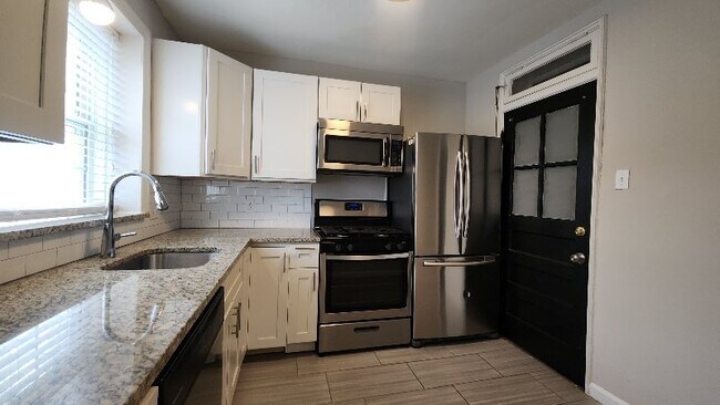 7752 Kingsbury Blvd, Unit 1st floor in Clayton, MO - Foto de edificio - Building Photo