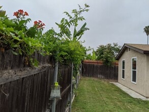 8358 Glen Vista Ct in San Diego, CA - Building Photo - Building Photo