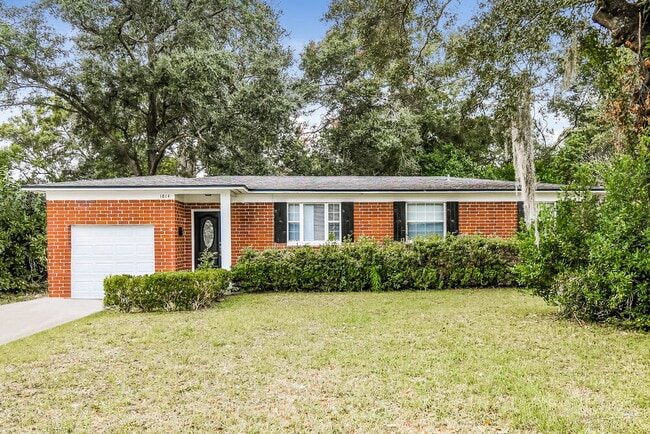 property at 1814 Sprinkle Dr