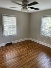 5212 Brenda Dr in Winston-Salem, NC - Foto de edificio - Building Photo