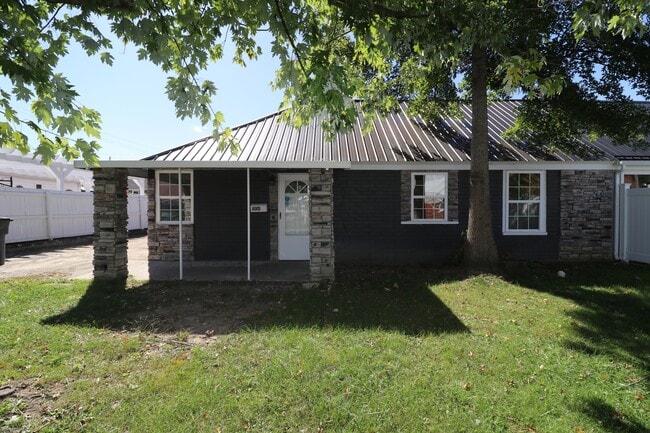 504 Sequoyah Dr in Kingsport, TN - Building Photo - Building Photo