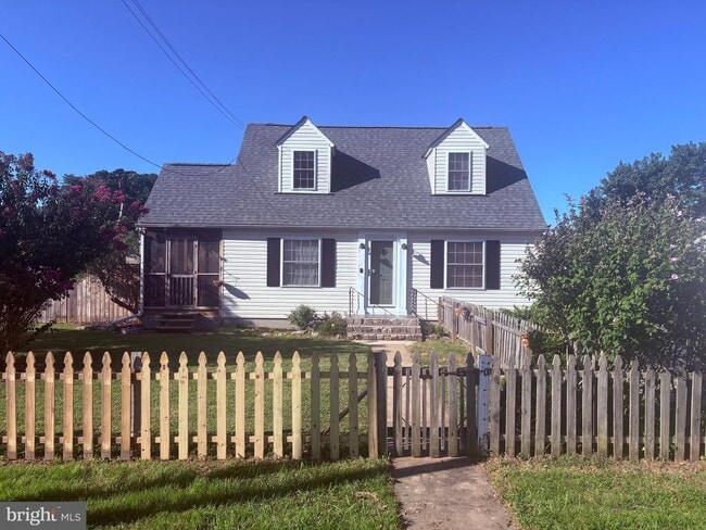 property at 124 Hillcrest Dr