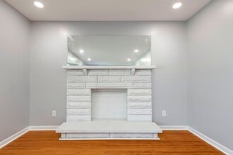 1702 Bonnyville Blvd in Louisville, KY - Building Photo - Building Photo