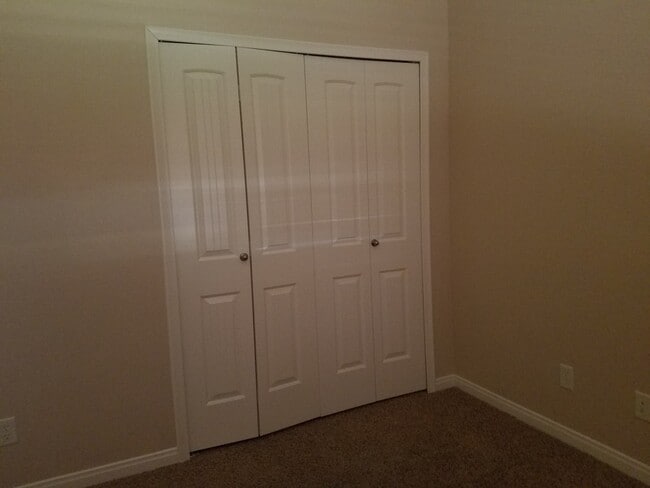 1049 N Ocotillo Dr in Washington, UT - Building Photo - Building Photo