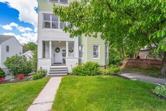 427 Hamilton St in Worcester, MA - Building Photo - Building Photo
