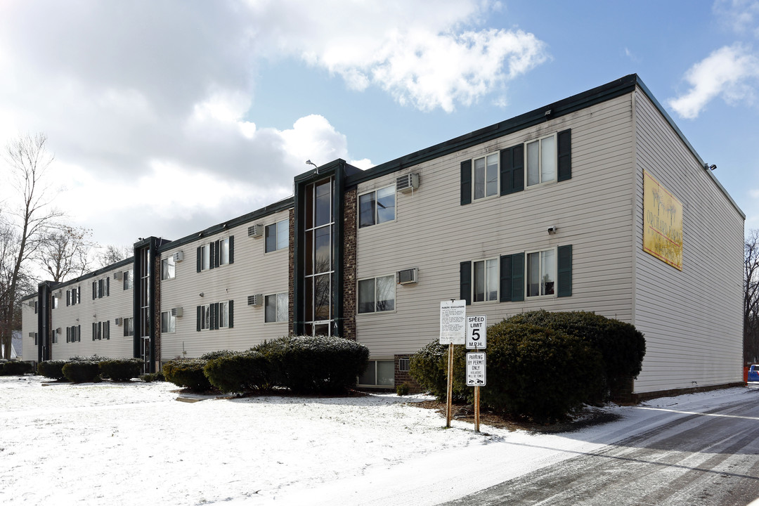 Orchard Farms in Toledo, OH - Building Photo