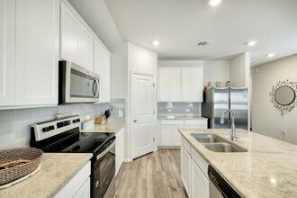 1006 Otello Wy in Hutto, TX - Building Photo - Building Photo