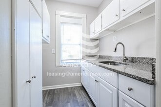 501 4th St in Pitcairn, PA - Building Photo - Building Photo