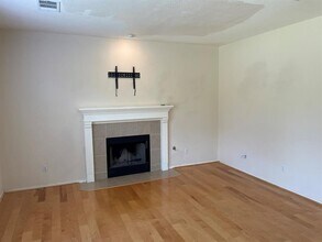 11108 Los Comancheros Rd in Austin, TX - Building Photo - Building Photo