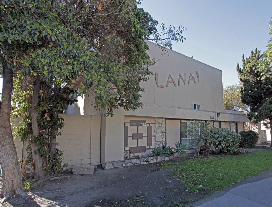 1802 W Sumac Ln in Anaheim, CA - Building Photo