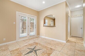 505 Bellevue Pl in Austin, TX - Building Photo - Building Photo