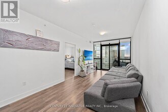 2908-2907 Highway 2504 in Vaughan, ON - Building Photo - Building Photo