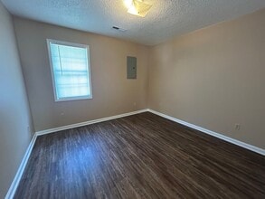 1158 S Washington Ave in Brownsville, TN - Building Photo - Building Photo