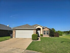 12600 Pricklybranch Dr in Fort Worth, TX - Building Photo