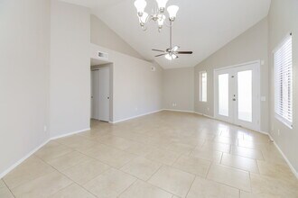 5066 W Mercury Way in Chandler, AZ - Building Photo - Building Photo