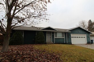 6903 N Cincinnati St in Spokane, WA - Building Photo - Building Photo