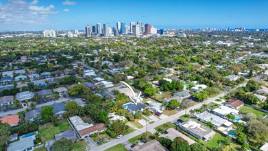 807 SW 14th Ct in Fort Lauderdale, FL - Building Photo - Building Photo