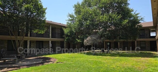 property at 1214 Baylor Ave