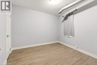 1012 King St E in Hamilton, ON - Building Photo - Building Photo