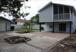 8125 Winged Foot Dr in Ft. Myers, FL - Building Photo - Building Photo