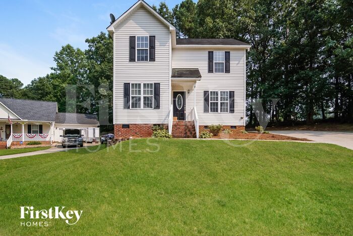 136 Wood Bend Ct in Clayton, NC - Building Photo
