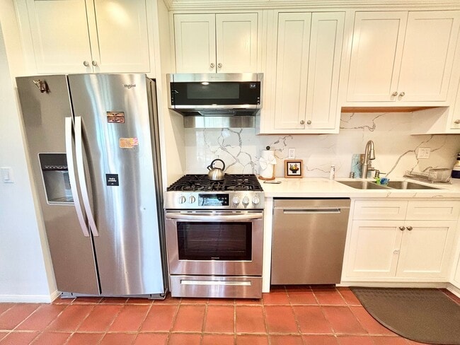 703 Reef Cir in Port Hueneme, CA - Building Photo - Building Photo