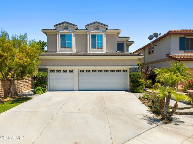 property at 2946 Venezia Ln