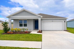 3377 Wakefield Dr in Haines City, FL - Building Photo