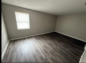 318 Station Crossing Dr in Albany, GA - Building Photo - Building Photo