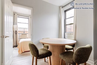 240 W 73rd St in New York, NY - Building Photo - Building Photo