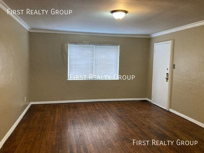 16 W Maplewood Ave in Dayton, OH - Building Photo - Building Photo