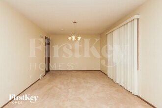 18428 Lange St in Lansing, IL - Building Photo - Building Photo