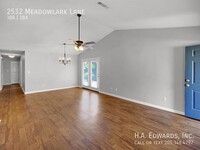 2532 Meadowlark Ln photo'