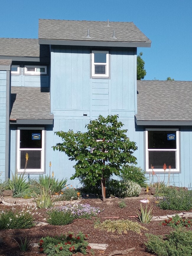 property at 1100 S Edison St