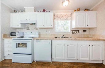 9514 Chris St in Hudson, FL - Building Photo - Building Photo