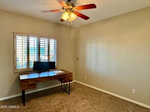 5825 E Nisbet Rd in Scottsdale, AZ - Building Photo - Building Photo