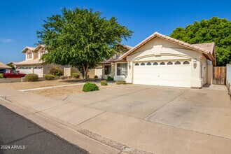 831 N Swallow Ln in Gilbert, AZ - Building Photo - Building Photo
