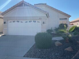 4307 E South Fork Dr in Phoenix, AZ - Building Photo